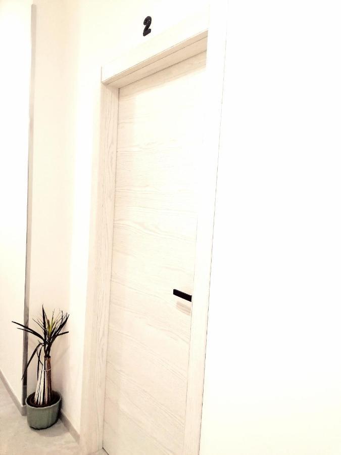 Andirivieni Lecce Casa Vacanze Luaran gambar